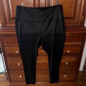 DG2 by Diane Gilman Black Leggings/ Slim and sleek coated Size 2XT